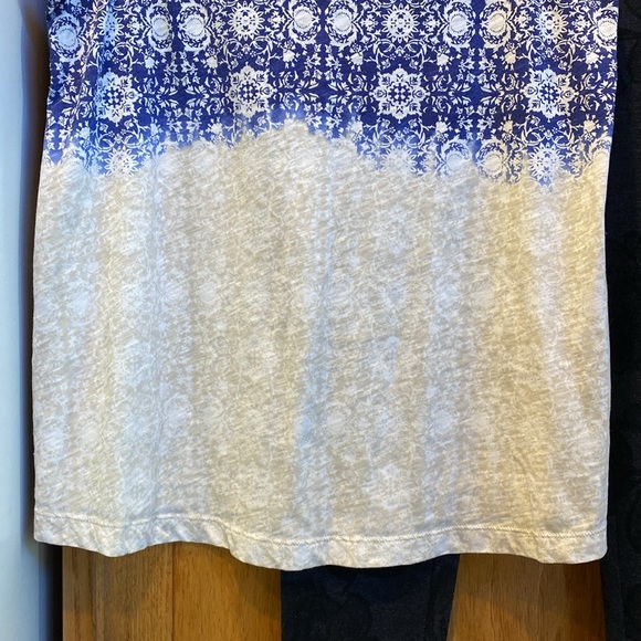 3 for $12 Sonoma Goods for Life Two-Tone Tank Top (M) + Dark Gray Legging (PL) - Picture 5 of 8